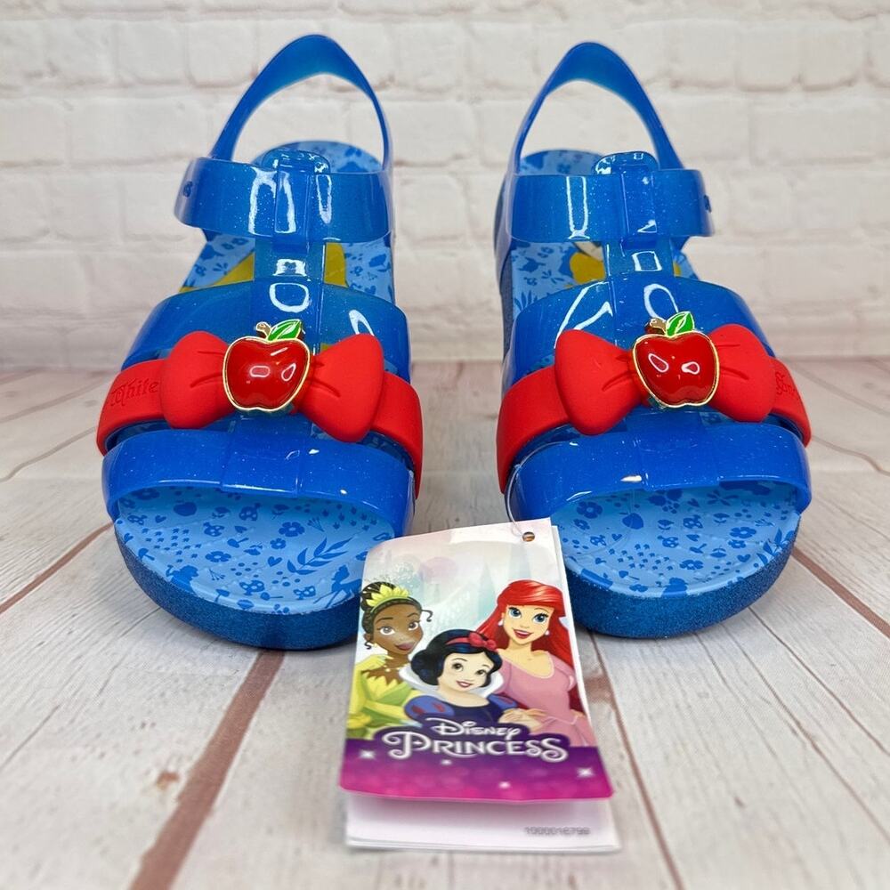 Crocs Disney Snow White Isabella Bright Cobalt Sandals Kids Size J3 209676-4JL - Picture 6 of 10